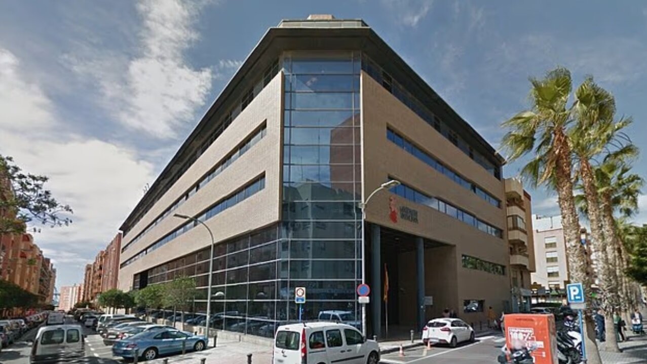 خبری که در شبکه‌های اجتماعی پربازدید شد/ اخراج به‌دلیل زود حاضر شدن در محل کار